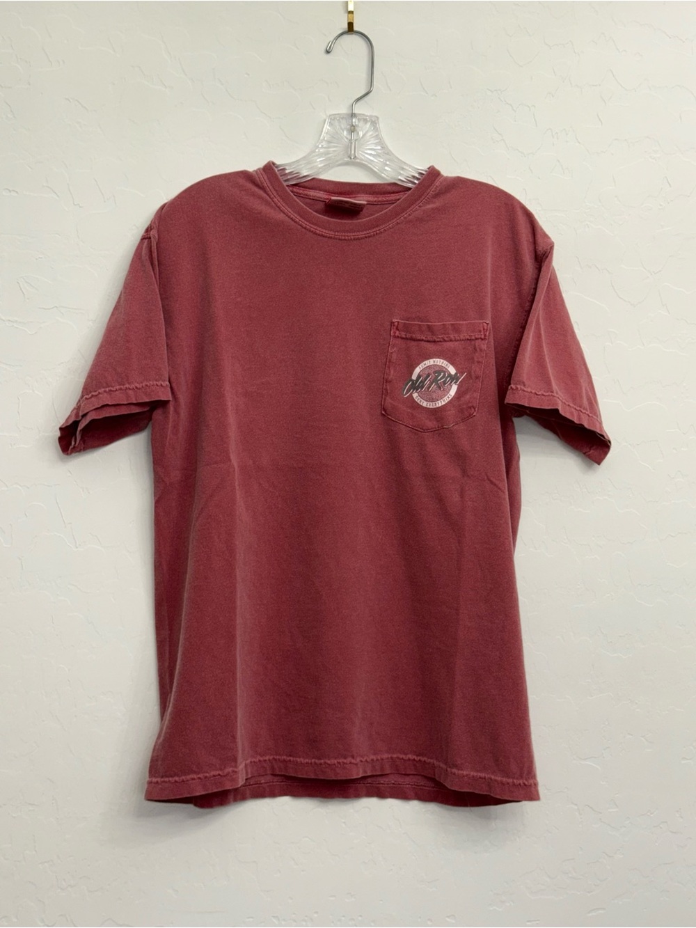 Vintage-Style Pocket T-Shirt in Dusty Maroon - Unbranded